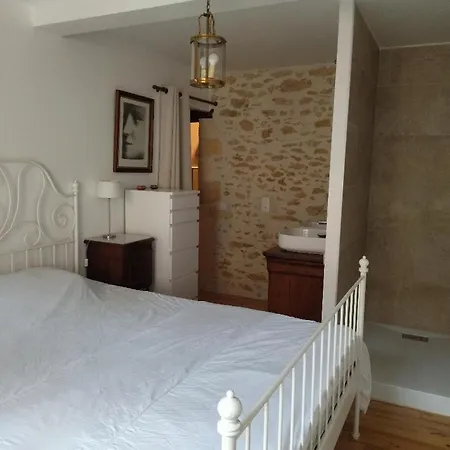 Cordeliers Dandelion Apartment